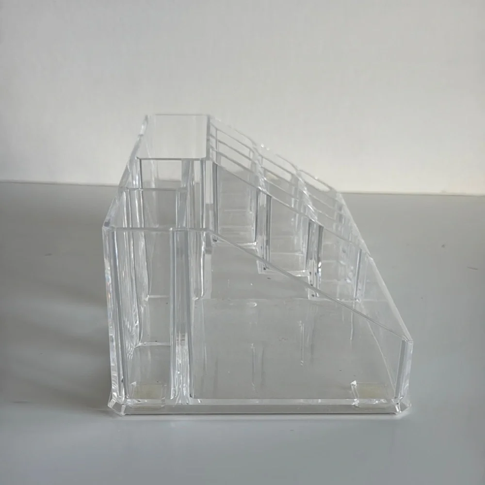 Source Unknown White Makeup Brushes and Tools Organizer